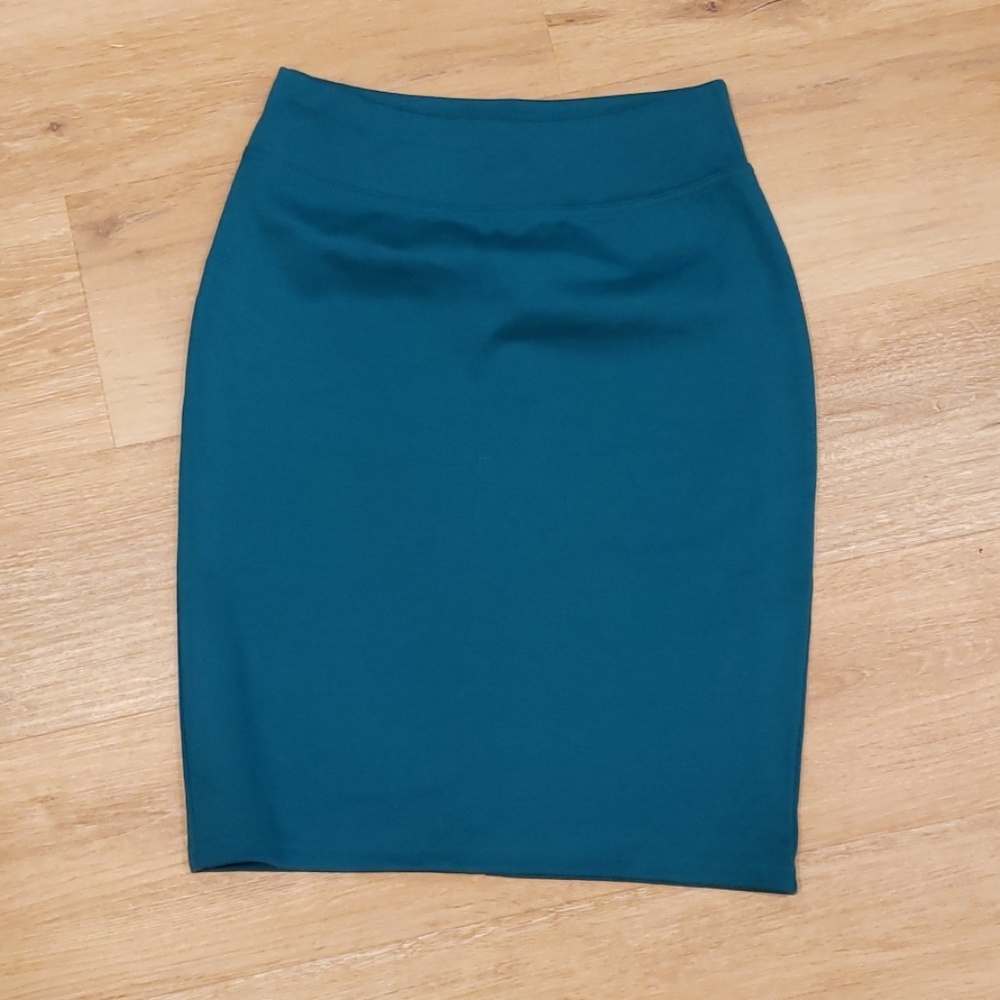 New no tag. Style & Co Pencil Skirt - Picture 6 of 8